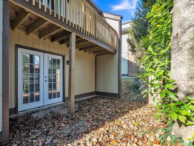 Building Photo - 11513 N Tazwell Dr