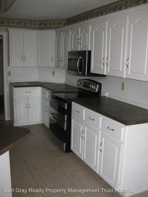 Building Photo - 3 br, 2 bath House - 107 Foxrun Cove