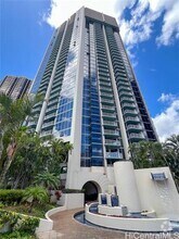 Building Photo - 1212 Nuuanu Ave