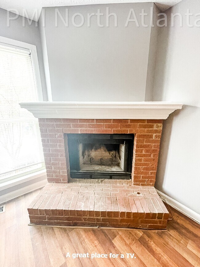 Building Photo - Pet Friendly!