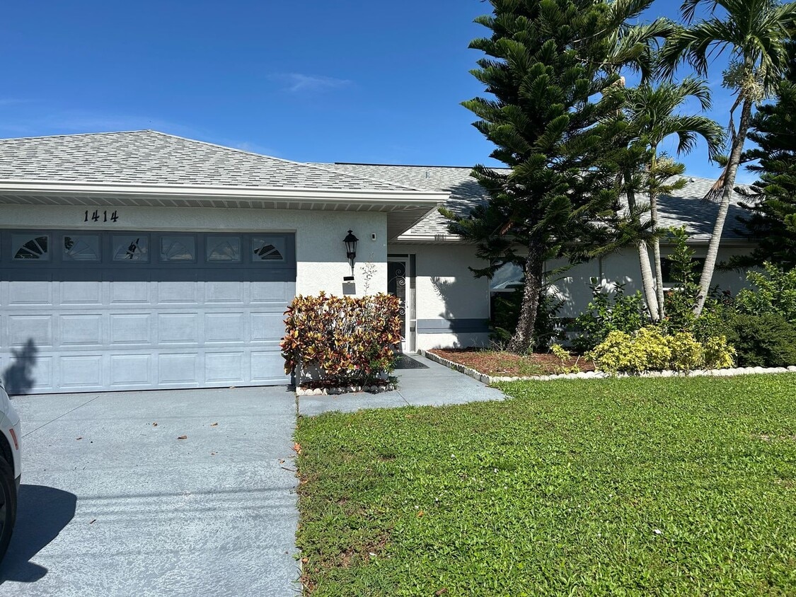 1412-1414 SE 6 Ave - 1412-1414 SE 6 Ave