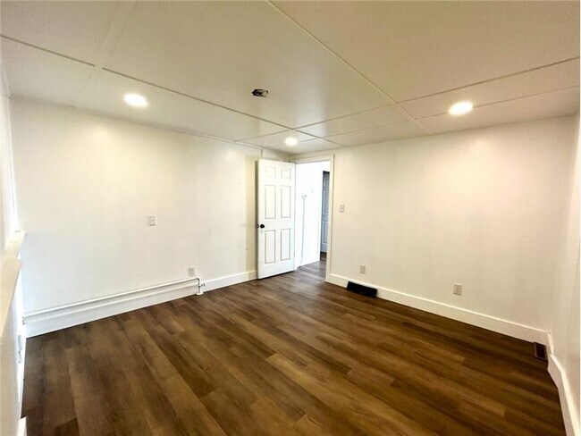 Foto del edificio - 214 Main St