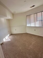 Interior Photo - Merion