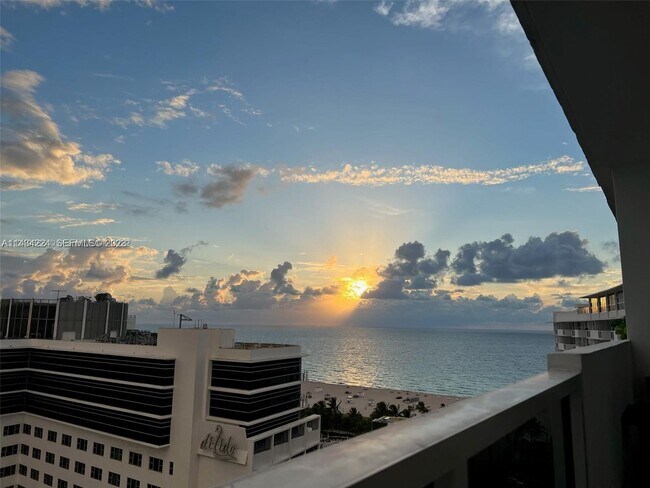 Foto del edificio - 100 Lincoln Rd