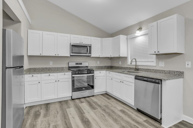 Building Photo - 6017 Happy Trails Ct