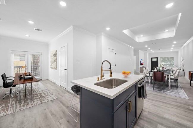 Foto del edificio - 5807 Texas St