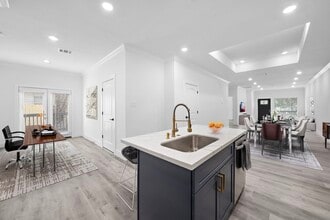 Building Photo - 5807 Texas St