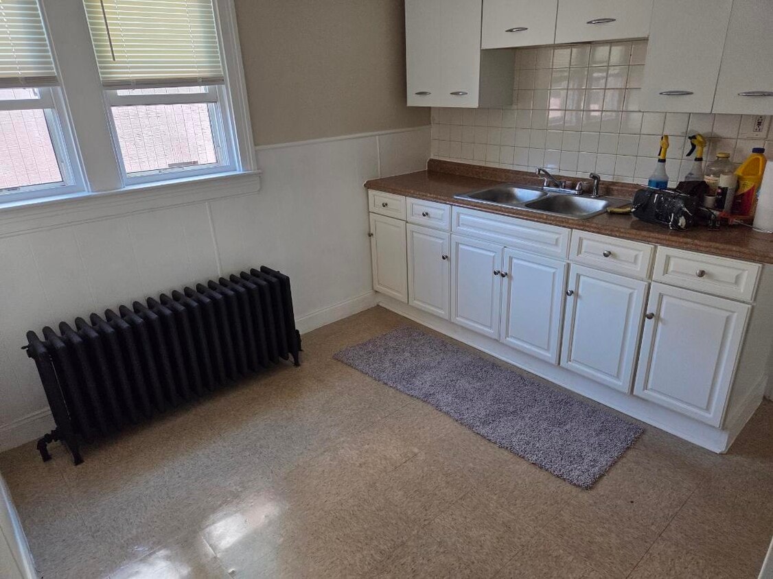 Foto principal - 2667 Broadway St