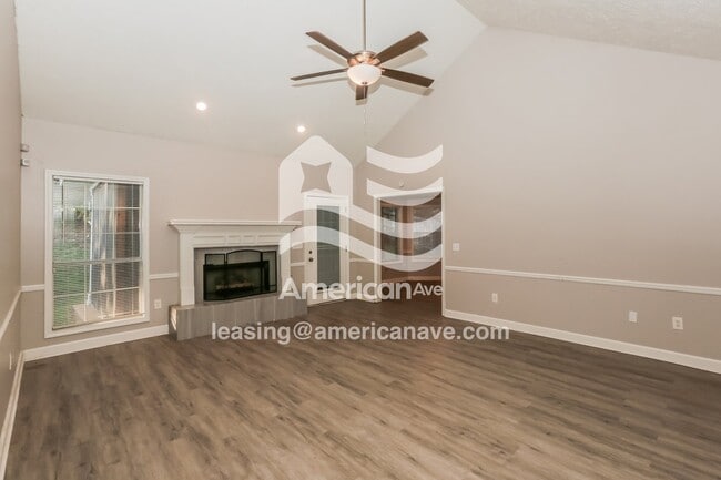 Building Photo - 111 Formosa Dr