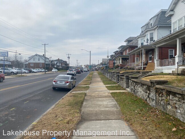 Foto del edificio - 3 br, 1 bath House - 2211 Penn Ave