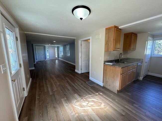 Foto del edificio - 70 Beaver Brook Rd