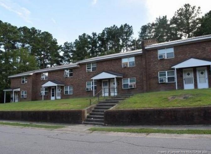 Primary Photo - 1631 Newark Ave