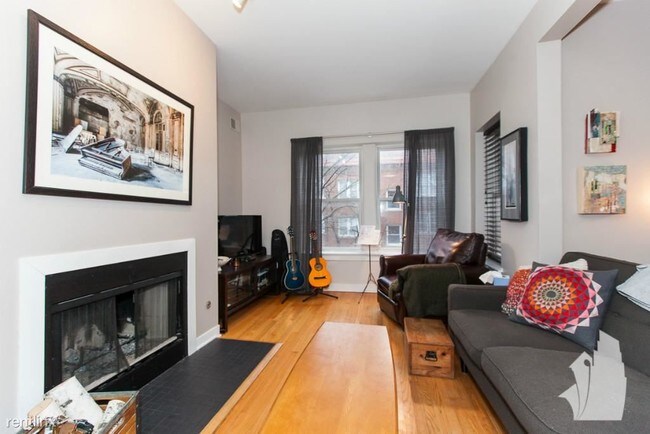 Foto del edificio - 3 br, 2 bath  - 6810 N Glenwood Ave