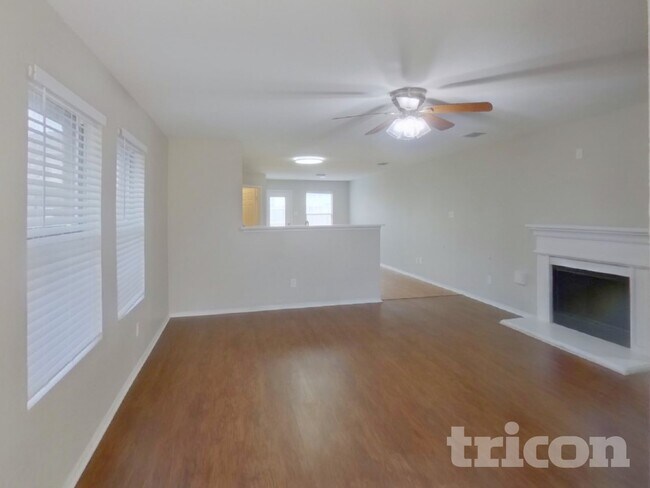 Foto del edificio - 12630 Carpenter Ln