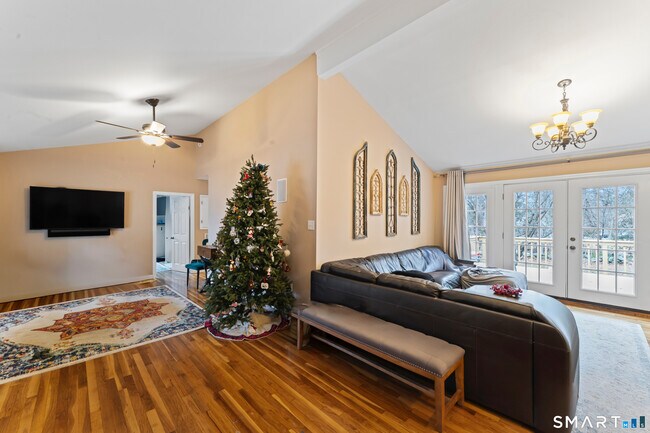 Foto del edificio - 1 Hawthorne Cove