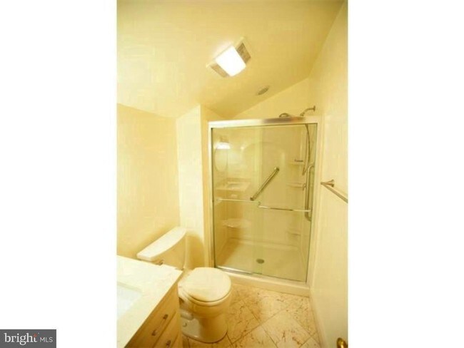 Building Photo - 41 Lafayette Ln
