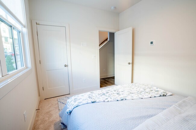 Foto del edificio - 1238 Zebrawood Ct SE