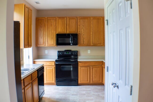 Foto del edificio - 5145 Mabe Dr