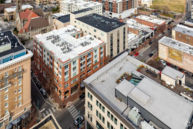 Foto aérea - Metro On Granby Apartments