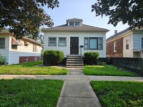Building Photo - 1673 W 14th Ave