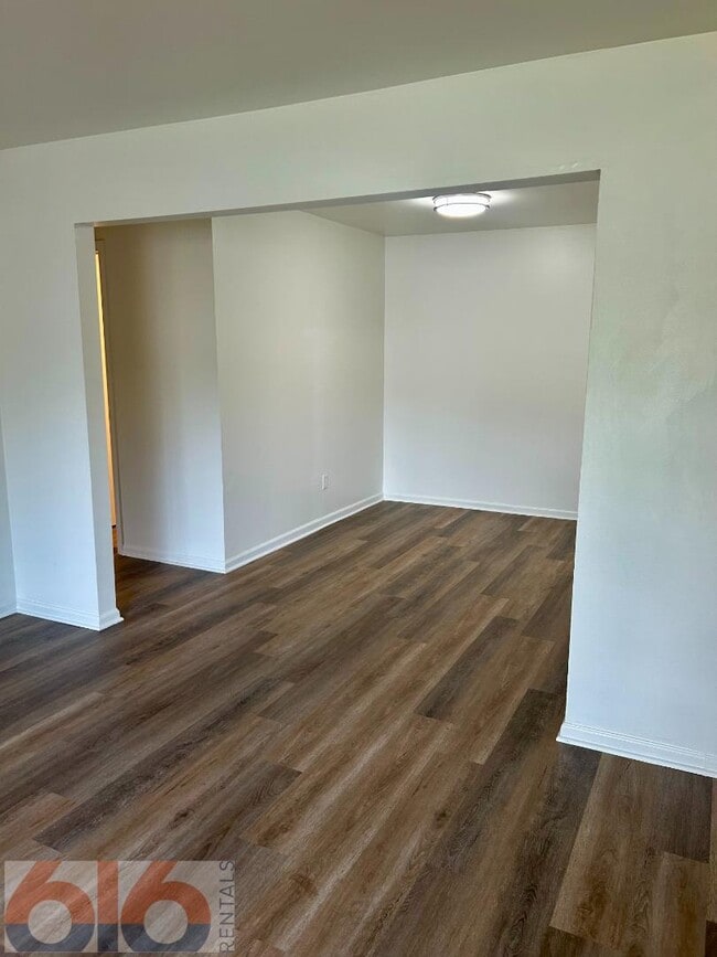 Foto del edificio - 630 56th St SE