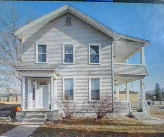 Foto del edificio - 305 N Main St