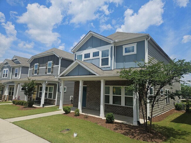 Building Photo - 4219 Mahal Ave