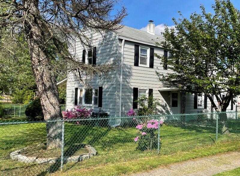 Foto principal - 2421 Woodland Rd