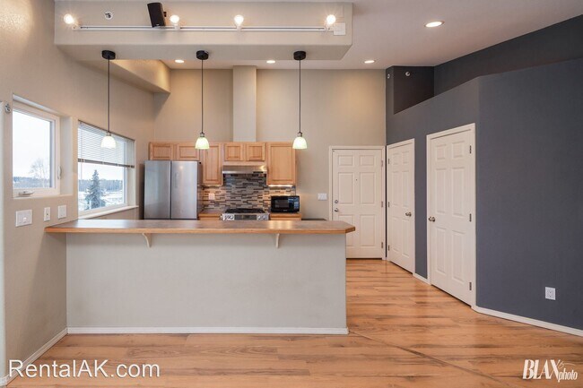 Building Photo - 540 Eyak Dr