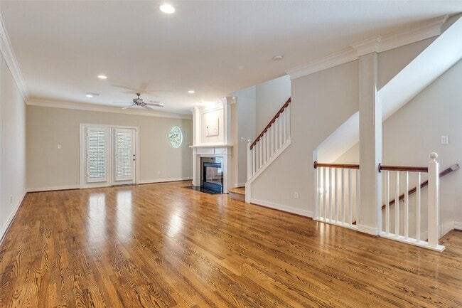 Foto del edificio - 3610 Gillespie St