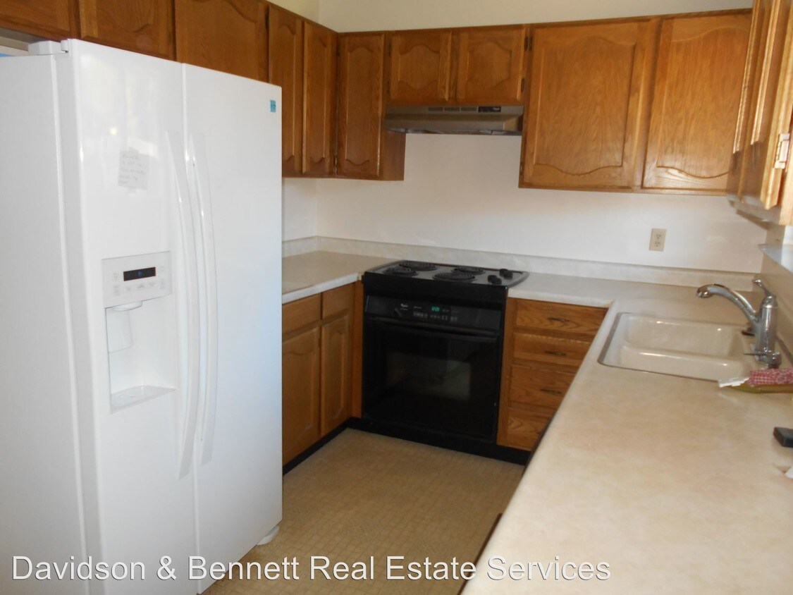 Building Photo - 1356 Trower Ave