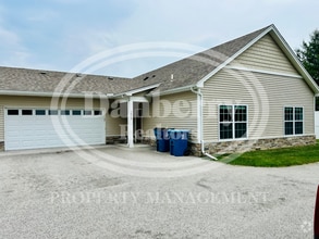 Building Photo - 1429 River Park Ln