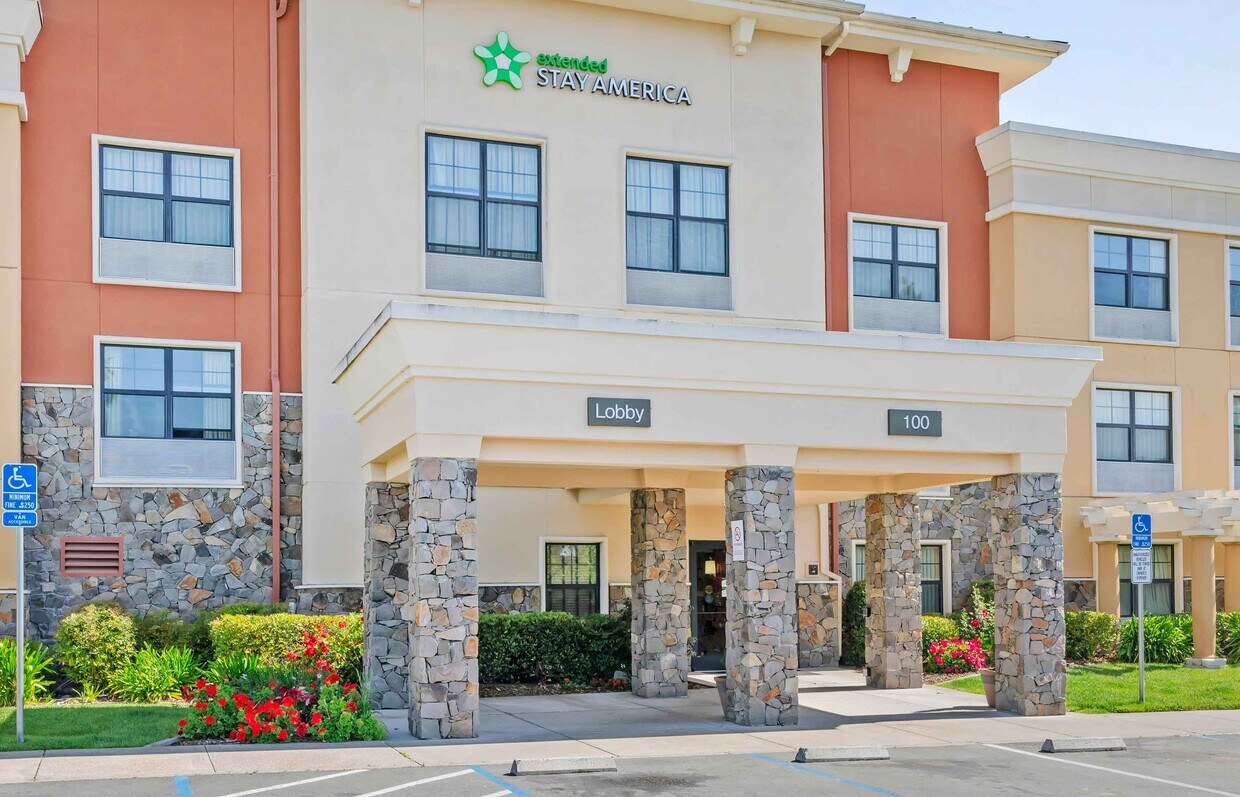Primary Photo - Furnished Studio-Santa Rosa - North