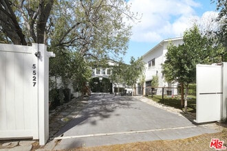 Building Photo - 5527 Columbus Ave