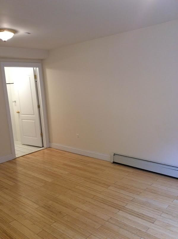 Primary Photo - 141-31 Pershing Crescent