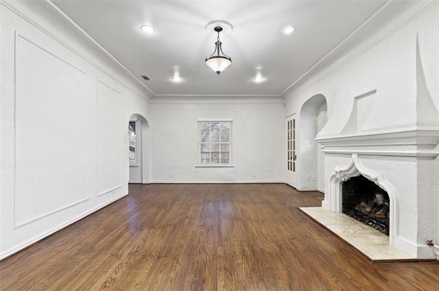 Foto del edificio - 4404 University Blvd