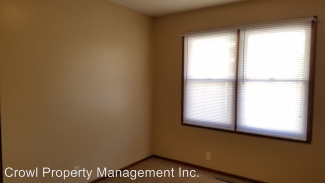 Building Photo - 2 br, 1 bath House - 427 So 1st St