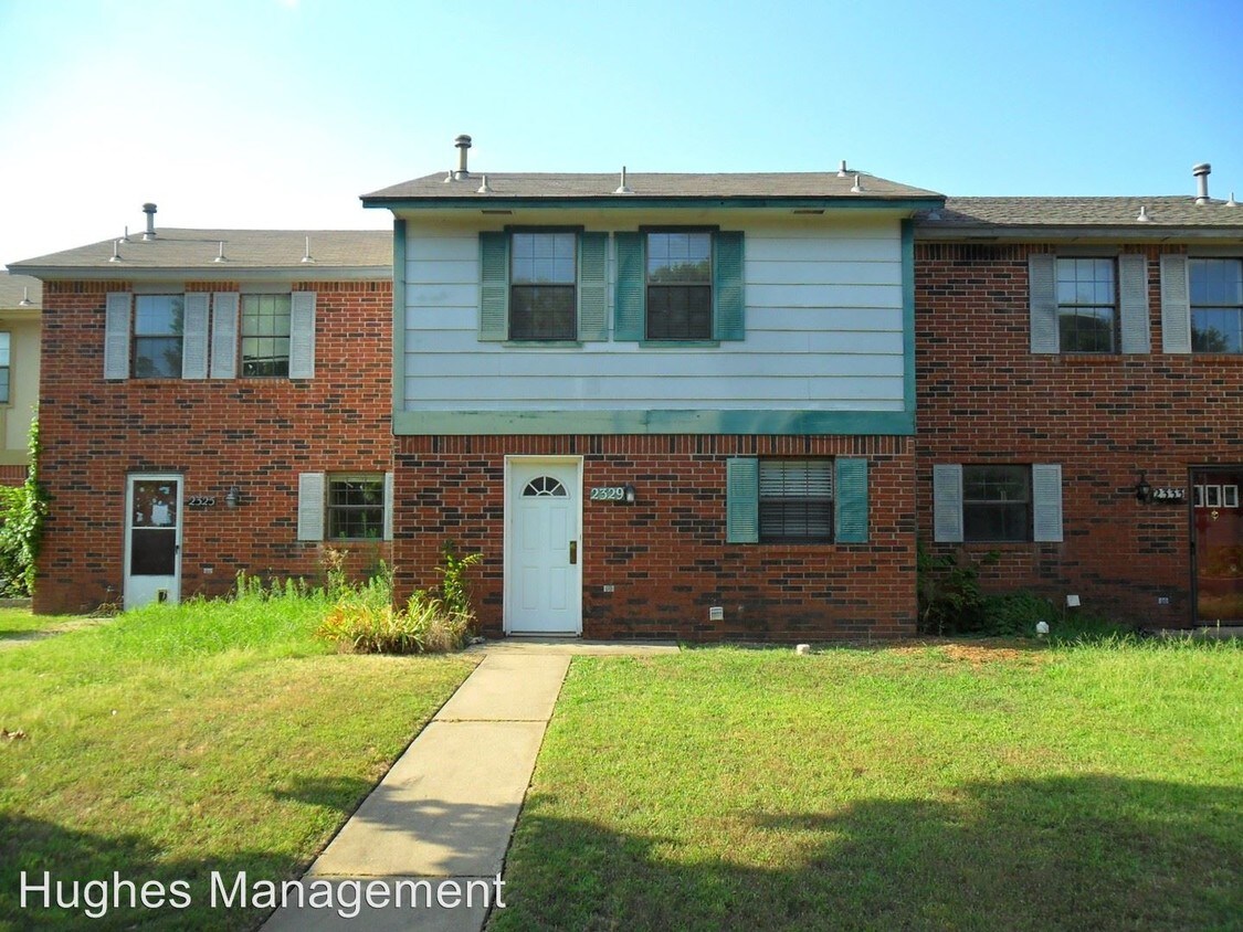 2 br, 1.5 bath House 2329 Heatherfield
