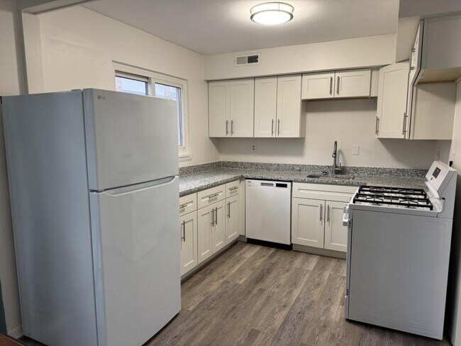 Foto del edificio - 314 College Park Dr