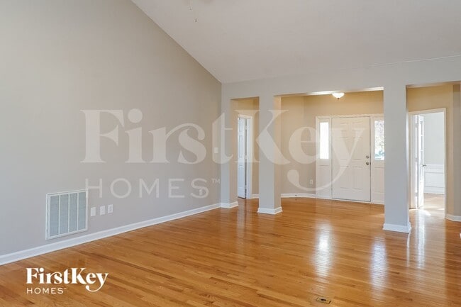 Building Photo - 3665 Oak Chase Dr
