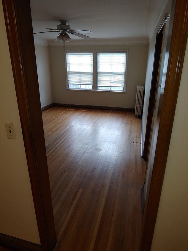 Primary Photo - 1625 Sherburne Ave