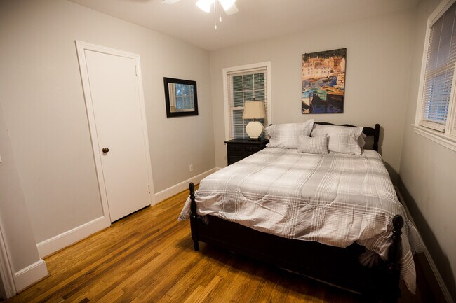 Building Photo - 150 Central Dr