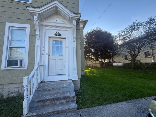 Building Photo - 3618 South St