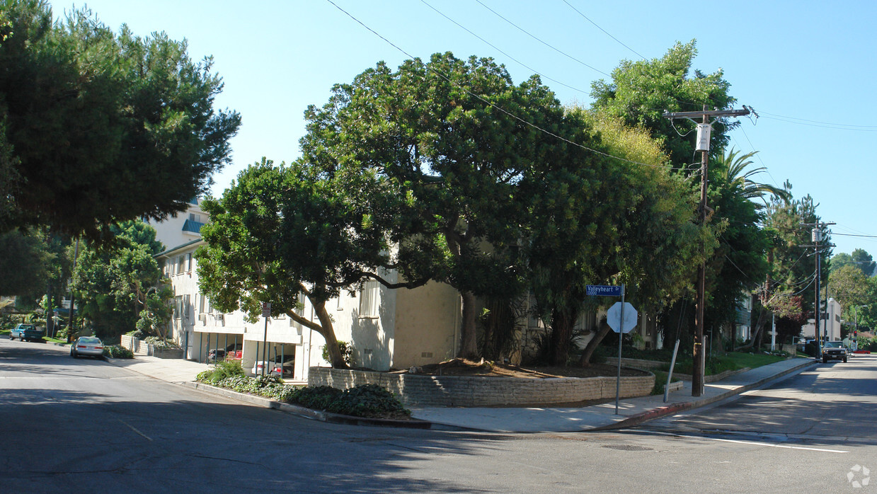 Building Photo - Valley Palms Apartments