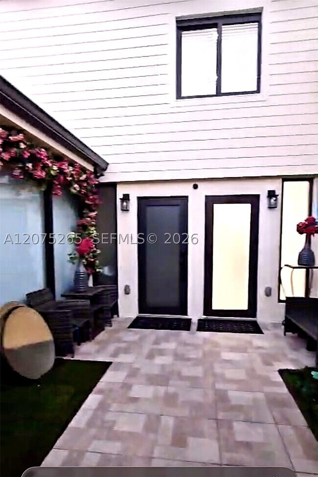 Building Photo - 7811 SW 102nd Pl
