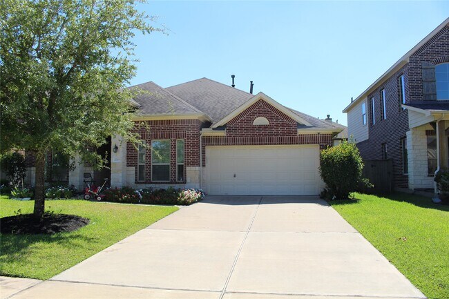 Foto del edificio - 27715 Halls Farms Ln