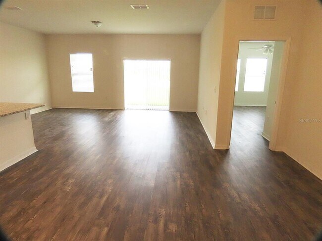 Foto del edificio - 3026 Nova Scotia Wy