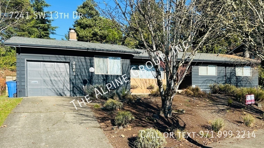 Foto principal - Ranch Style Home in SW Portland!