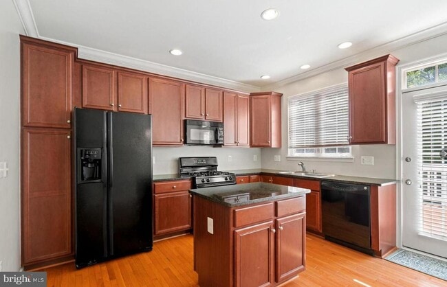 Building Photo - 43437 Blair Park Square