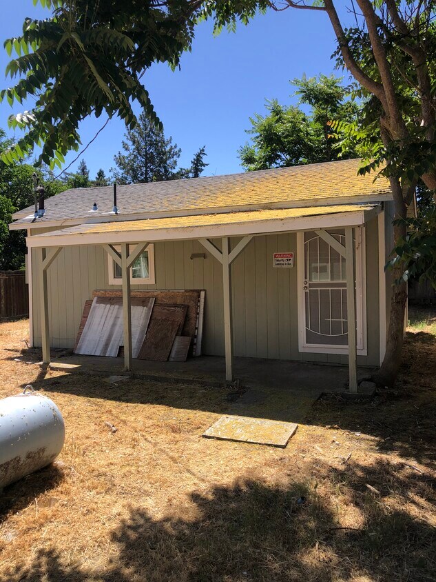 Foto principal - 6339 10th Ave